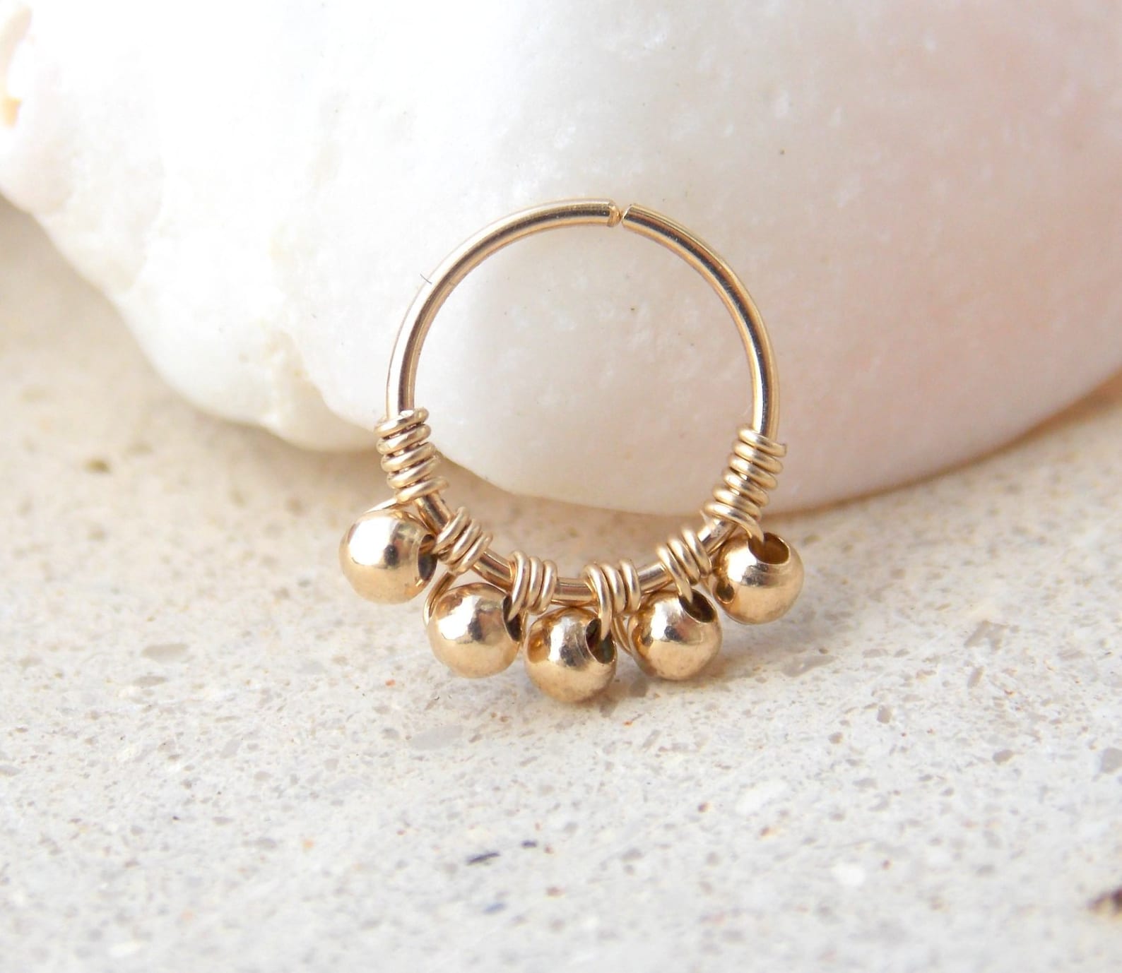 Body Jewelry Hangers - Позолоченное 14K золотом кольцо для носа