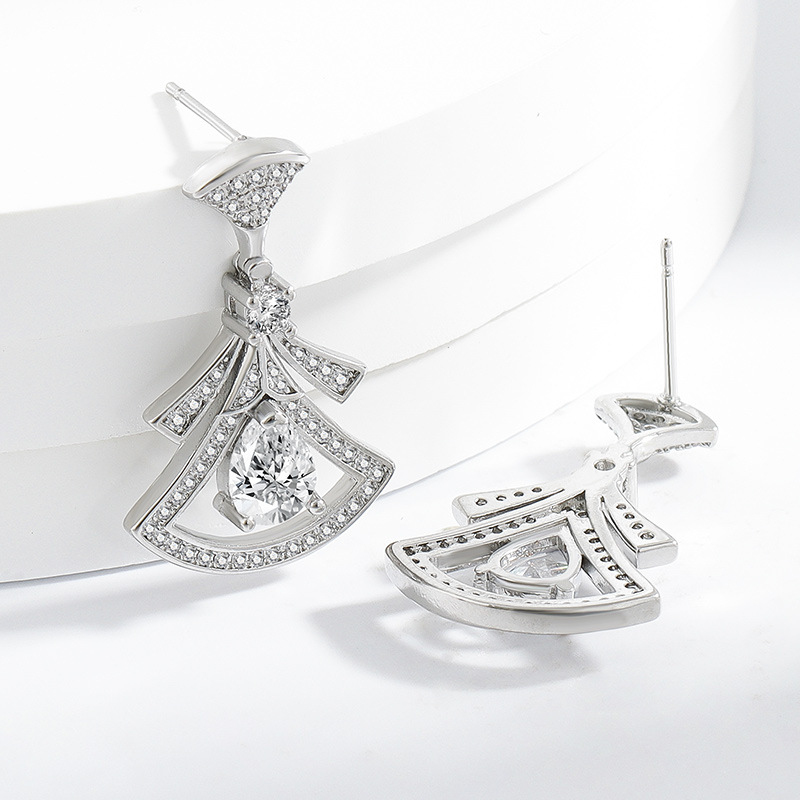 Изысканные веерообразные серьг – обзор и цена Body Jewelry Kit