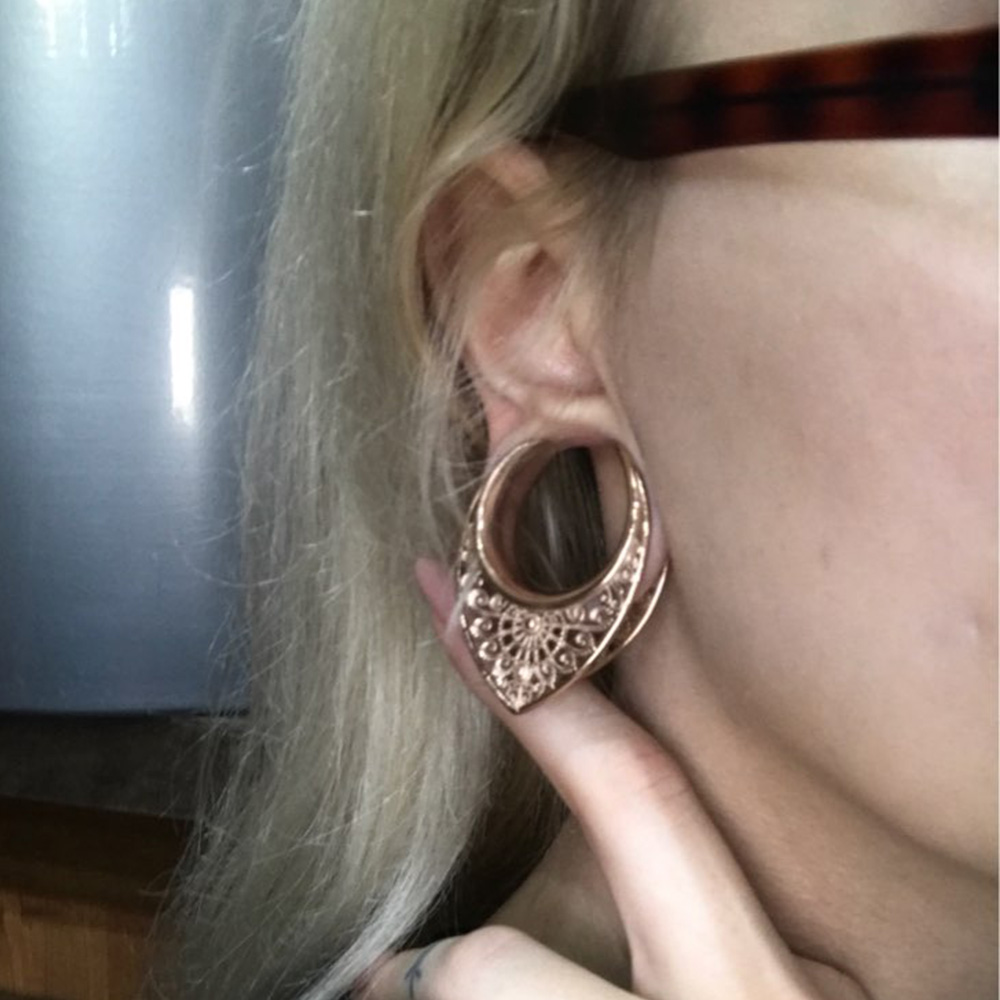 Винтажные туннели-вешалки Twol – обзор и цена Body Jewelry Hangers